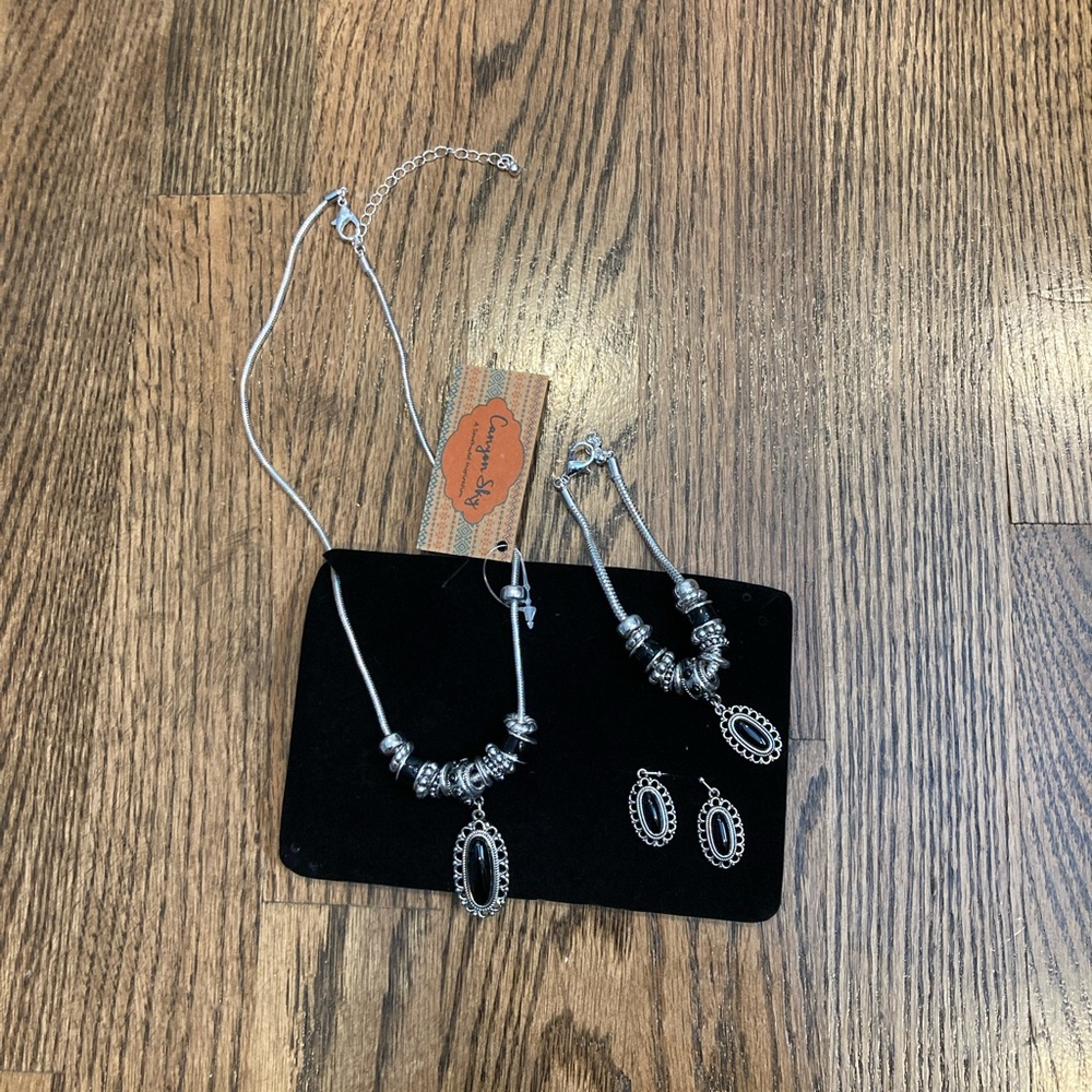 Canyon Sky Necklace Earring and Bracelet